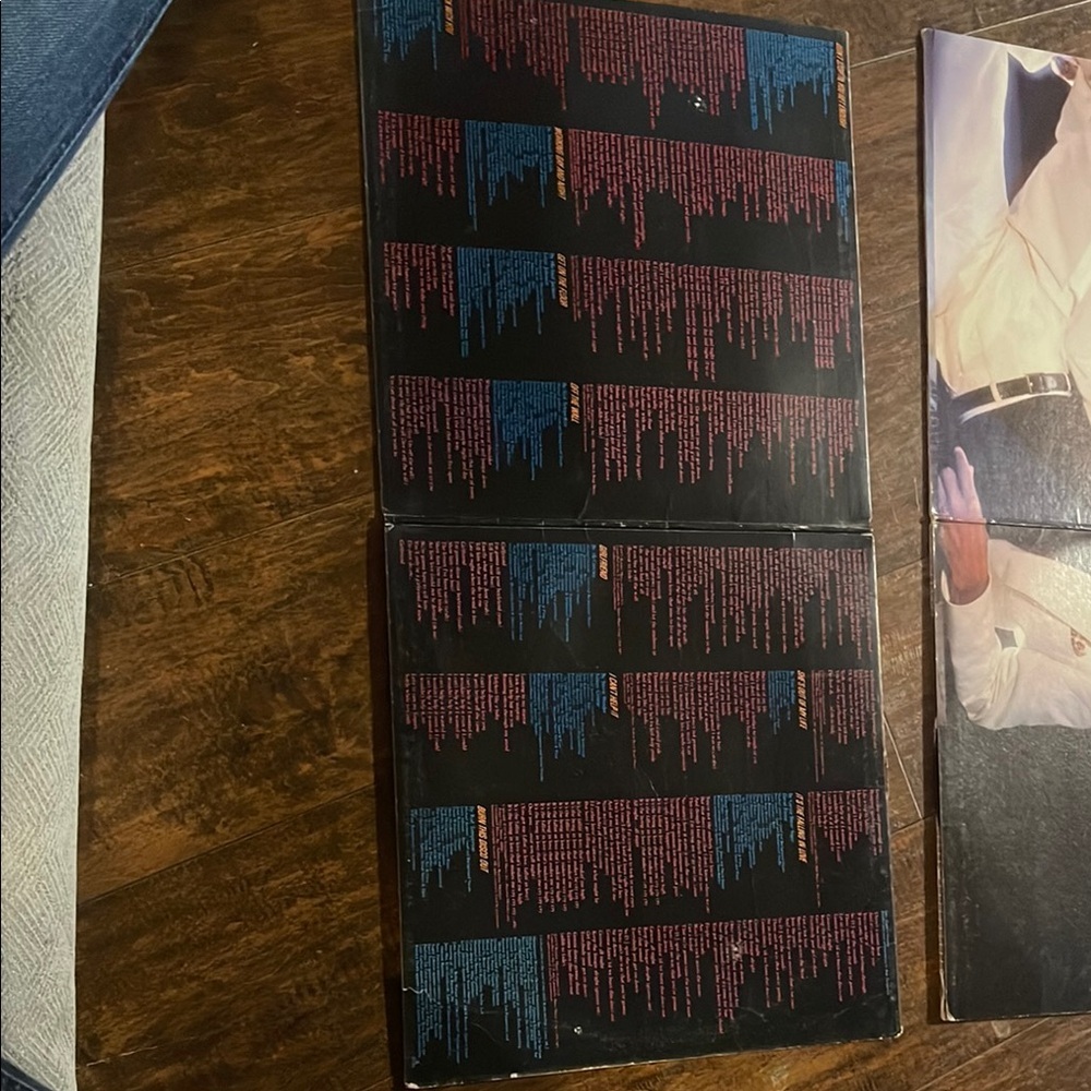 Michael Jackson Thriller Vinyl Record - Picture 4 of 10
